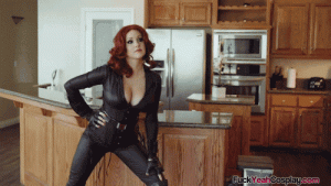 Avengers-Black-Widow-sexy-cosplay