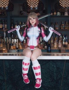 Gwenpool-Cosplay-by-Elena-Strikes